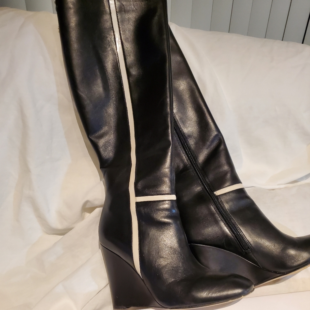 Calvin Klein, Black Leather. Boots with white stripe size 8.5m